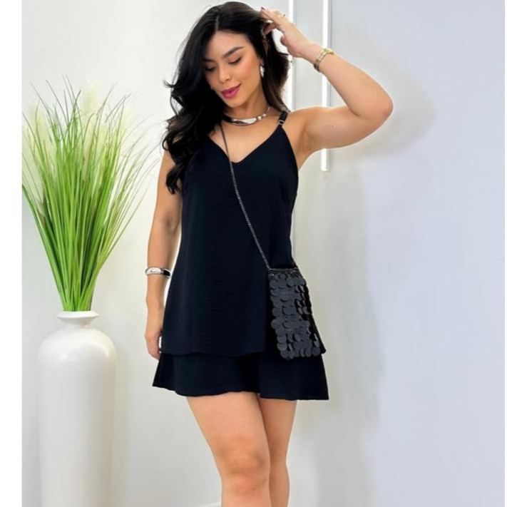 Vestido Curto Soltinho Super Elegante Clara no Tecido Duna Com Babado na Parte de Baixo Moda Verão.