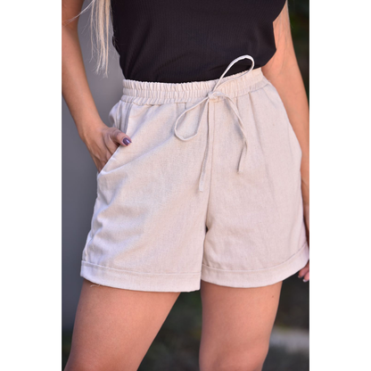 Short de linho barra dobrada