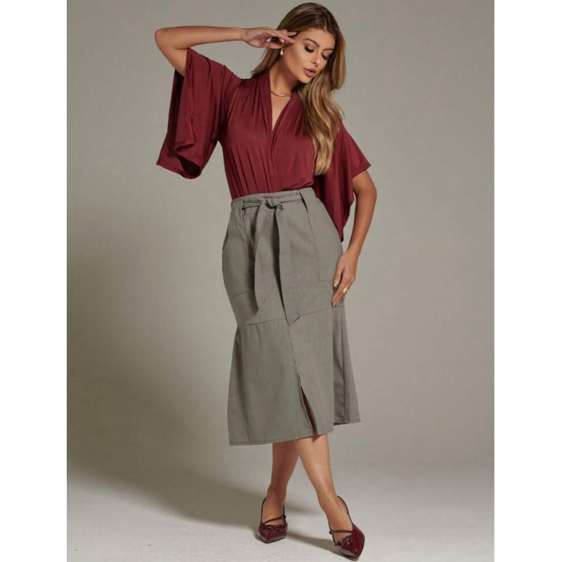 Saia Feminina Midi Linho Moda Evangélica Com Cinto no Material do Tecido Cintura Alta